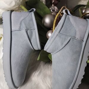 UGG  Ultra mini classic boot (woman) shoesColor:Sea Foam Brand New